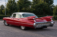 Cadillac Deville (седан красный)