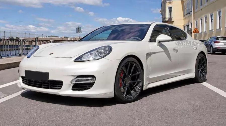 Porsche Panamera